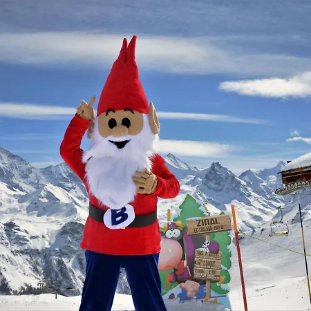 C By Interhome * 琪纳尔